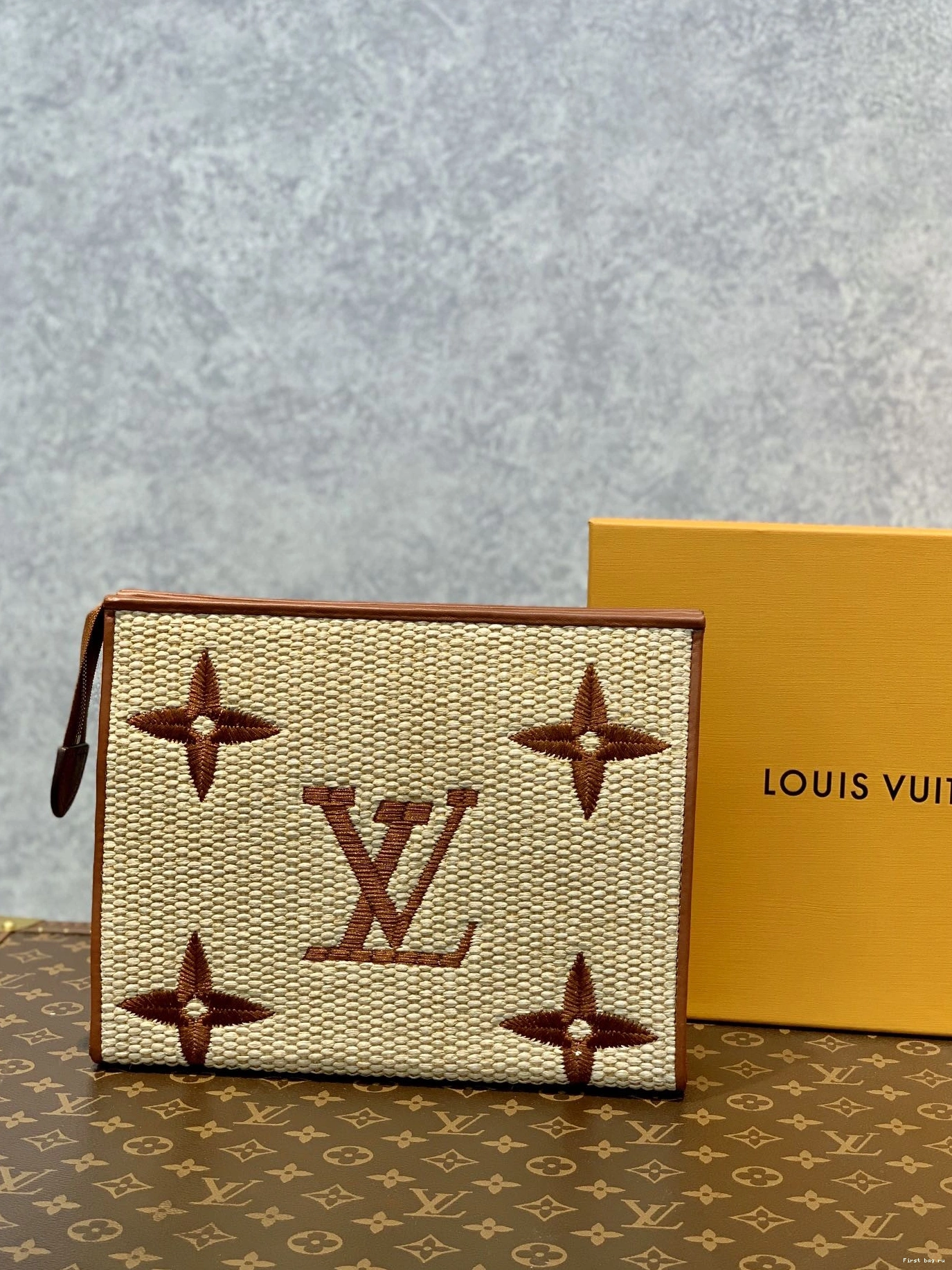 First bag ru VUITTON LOUIS Pouch Monogram Toiletry Raffia 0812